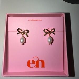 Gold Bow Pearl Earrings